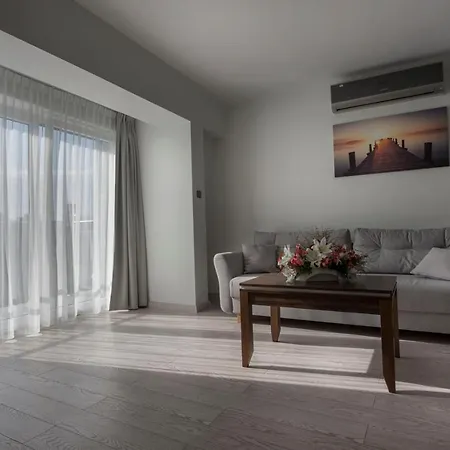 Aparthotel Baltic 3*